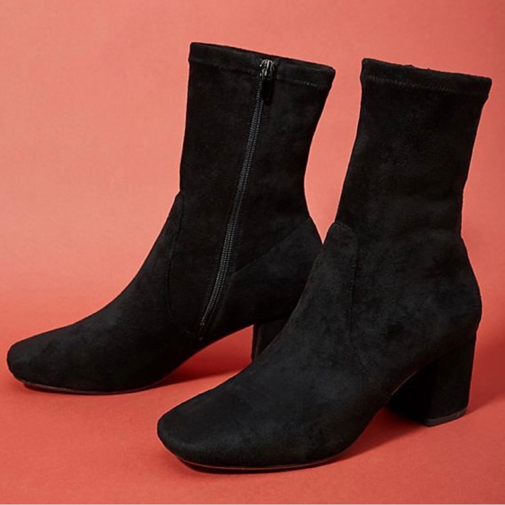 Silent D Careful Stretch Suede Booties in black size 41